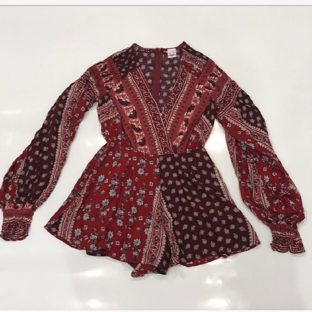 Selfie Leslie Romper